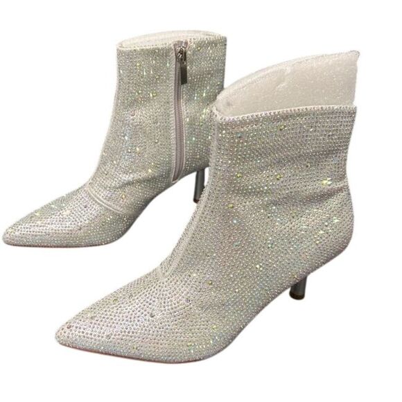 NWOT‎ Modatope Crystal Rhinestone Silver Kitten Heel Bootie, Size 6 - Picture 1 of 6